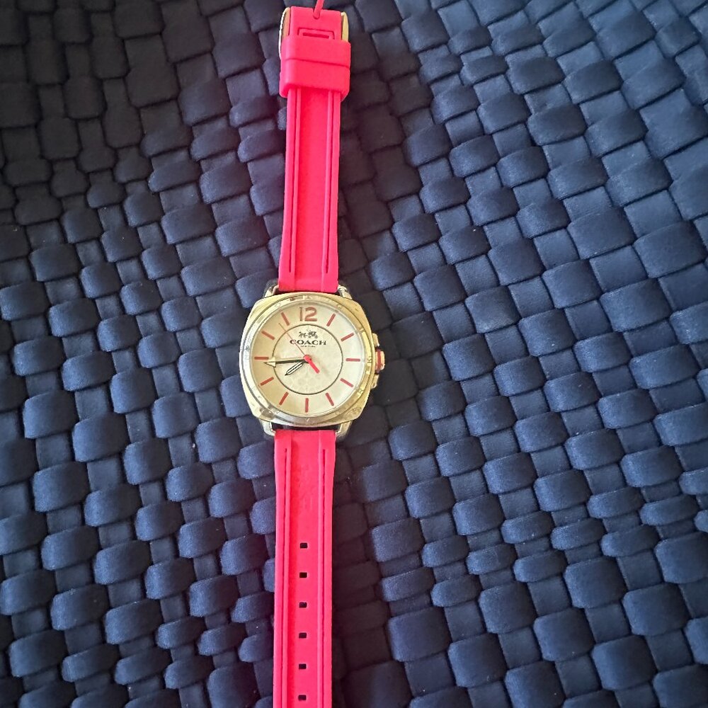 Coach Boyfriend Women's Hot Pink Silicone Fashion Watch